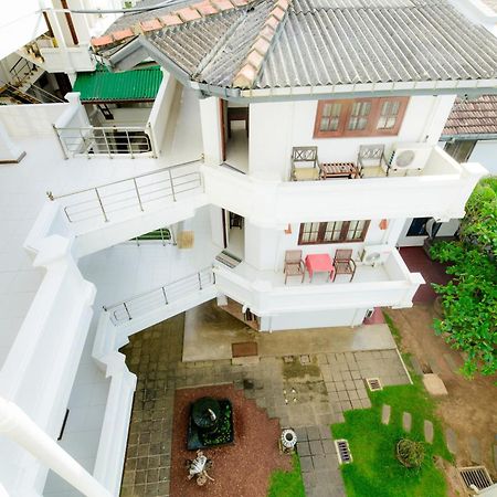 Royal Beach Hotel&Restaurant Hikkaduwa Exterior foto