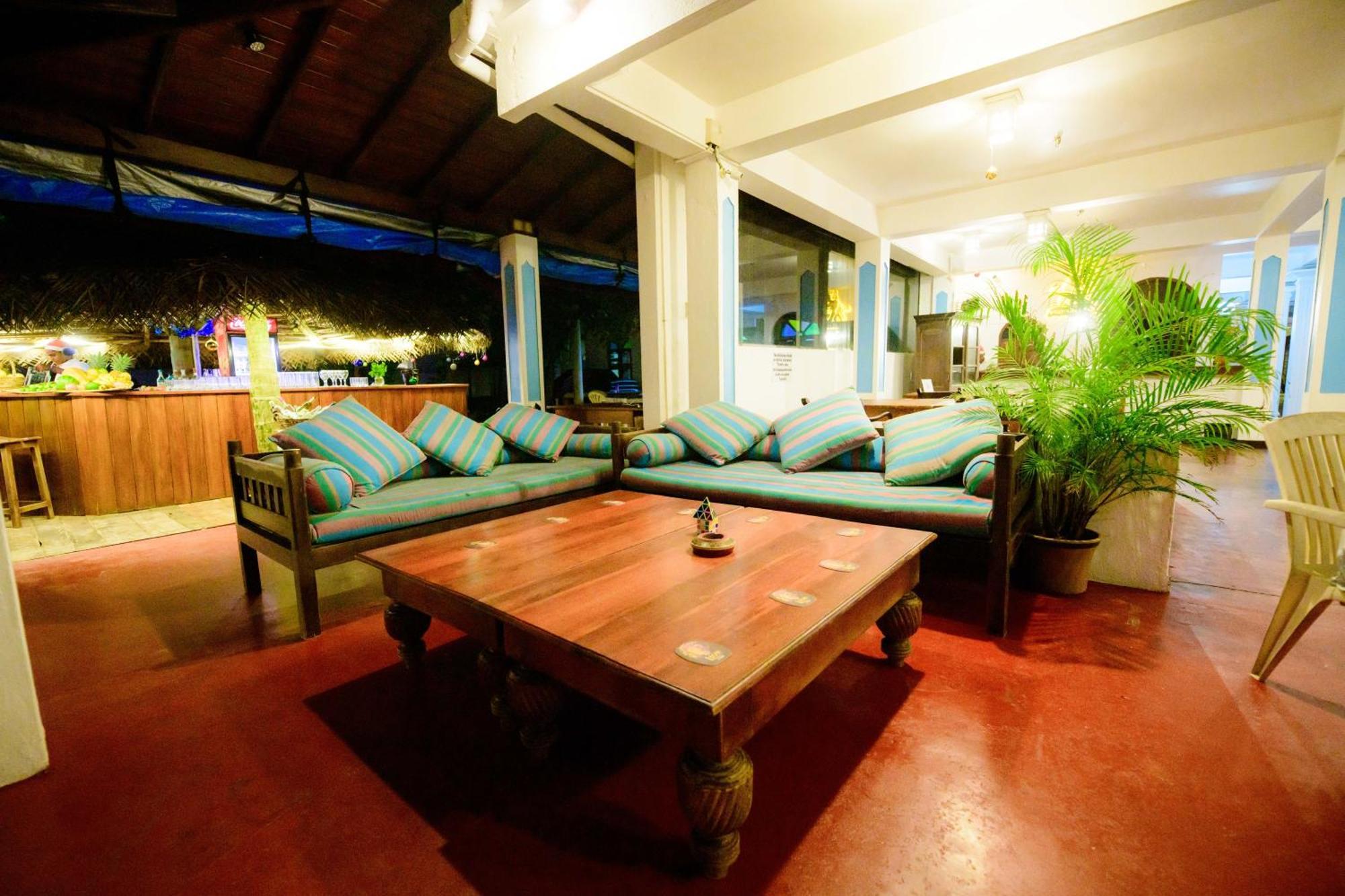 Royal Beach Hotel&Restaurant Hikkaduwa Exterior foto