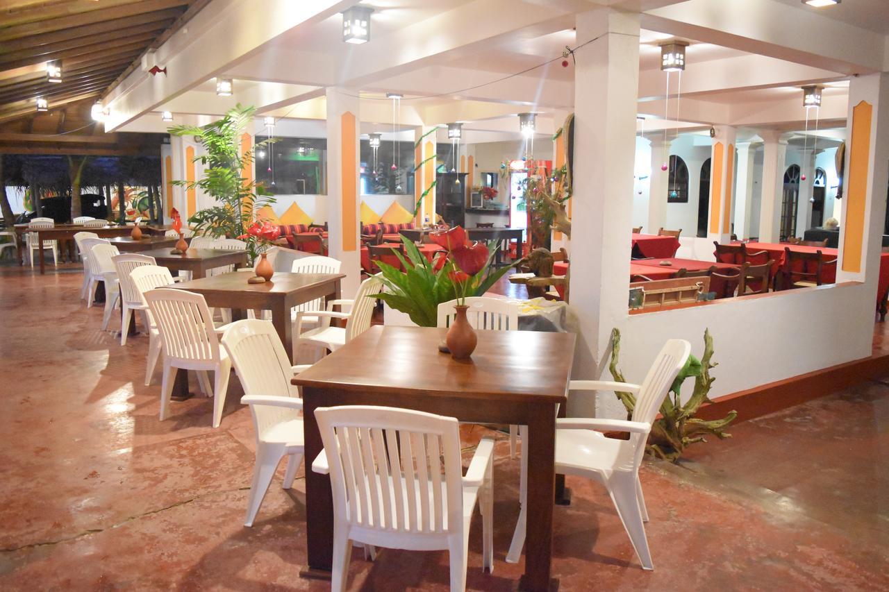 Royal Beach Hotel&Restaurant Hikkaduwa Exterior foto